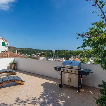 Villa Oasis With Private Pool *