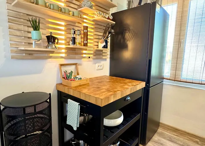 Villa Oasis With Private Pool *