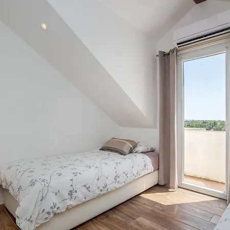 Villa Oasis With Private Pool